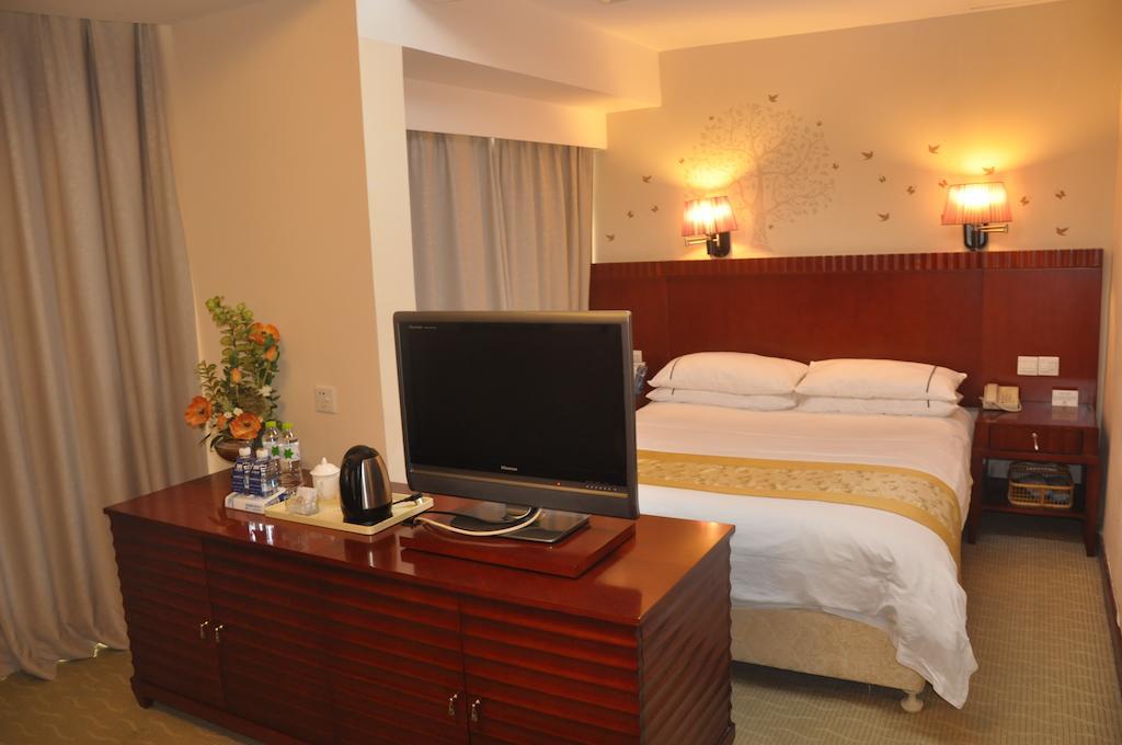 Starway Hotel Silver Zhuhai Zimmer foto