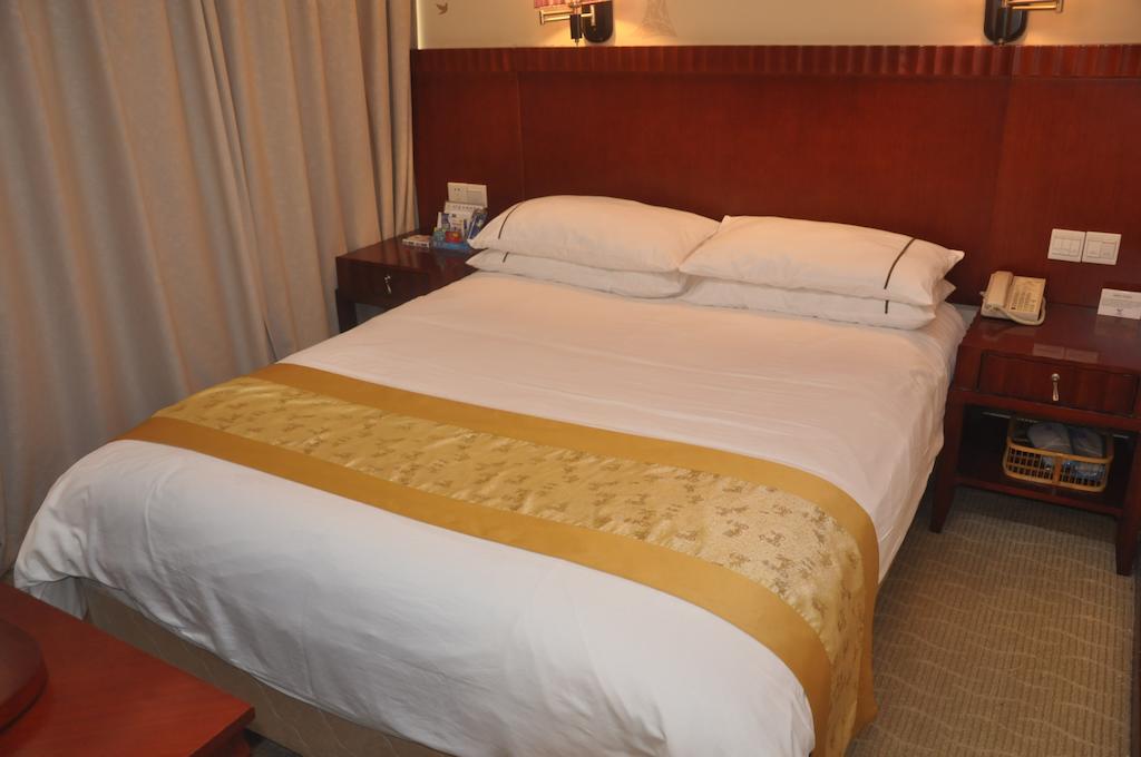 Starway Hotel Silver Zhuhai Zimmer foto