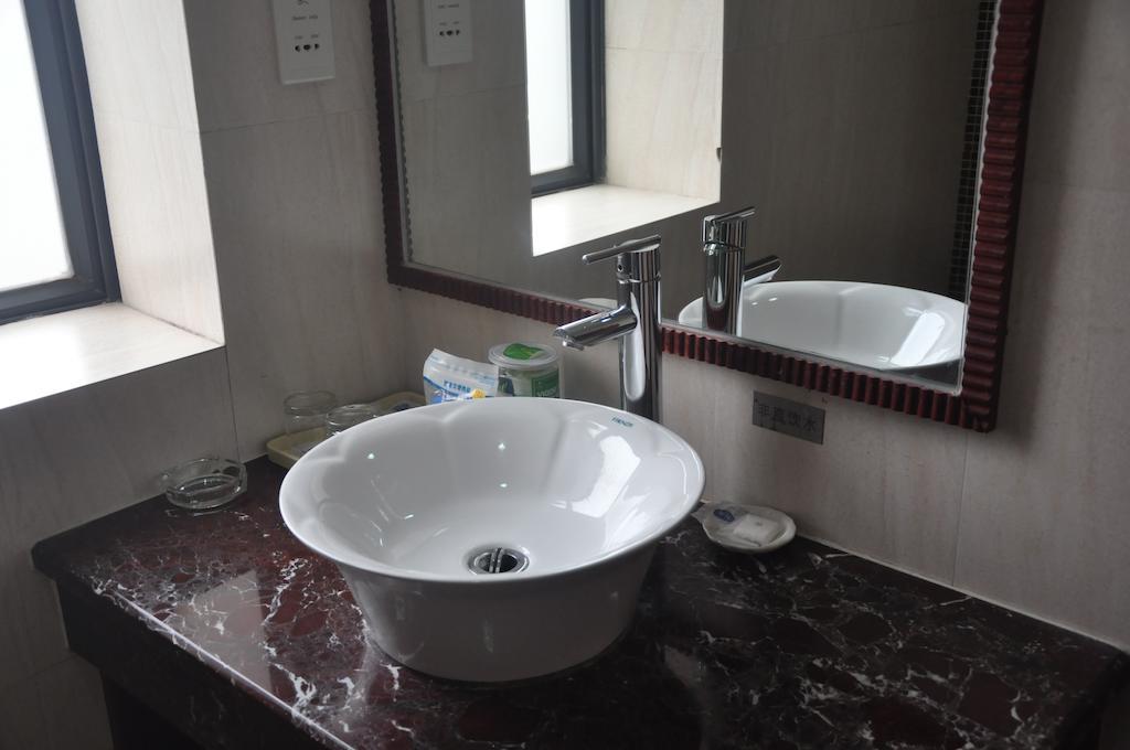 Starway Hotel Silver Zhuhai Zimmer foto