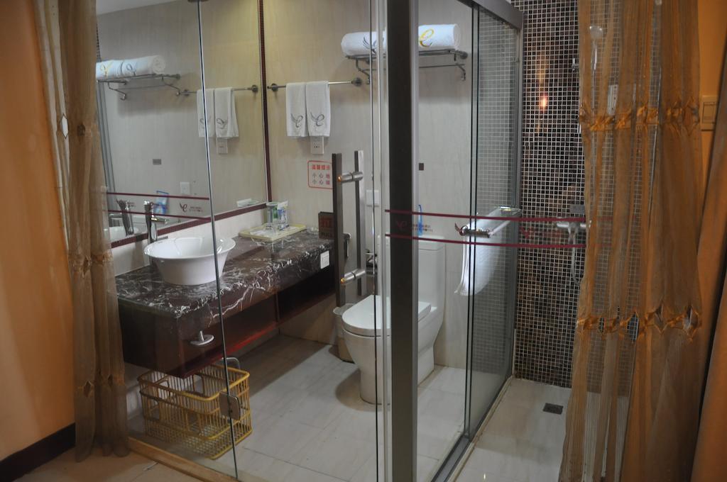 Starway Hotel Silver Zhuhai Zimmer foto