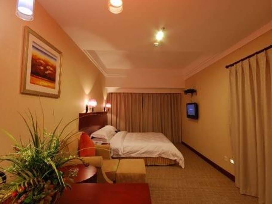 Starway Hotel Silver Zhuhai Exterior foto